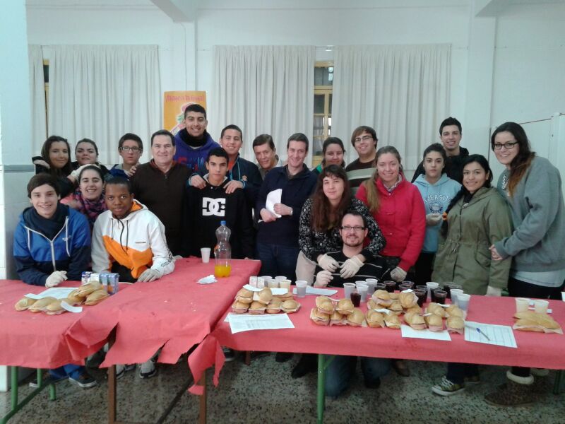 Desayuno solidario 2013